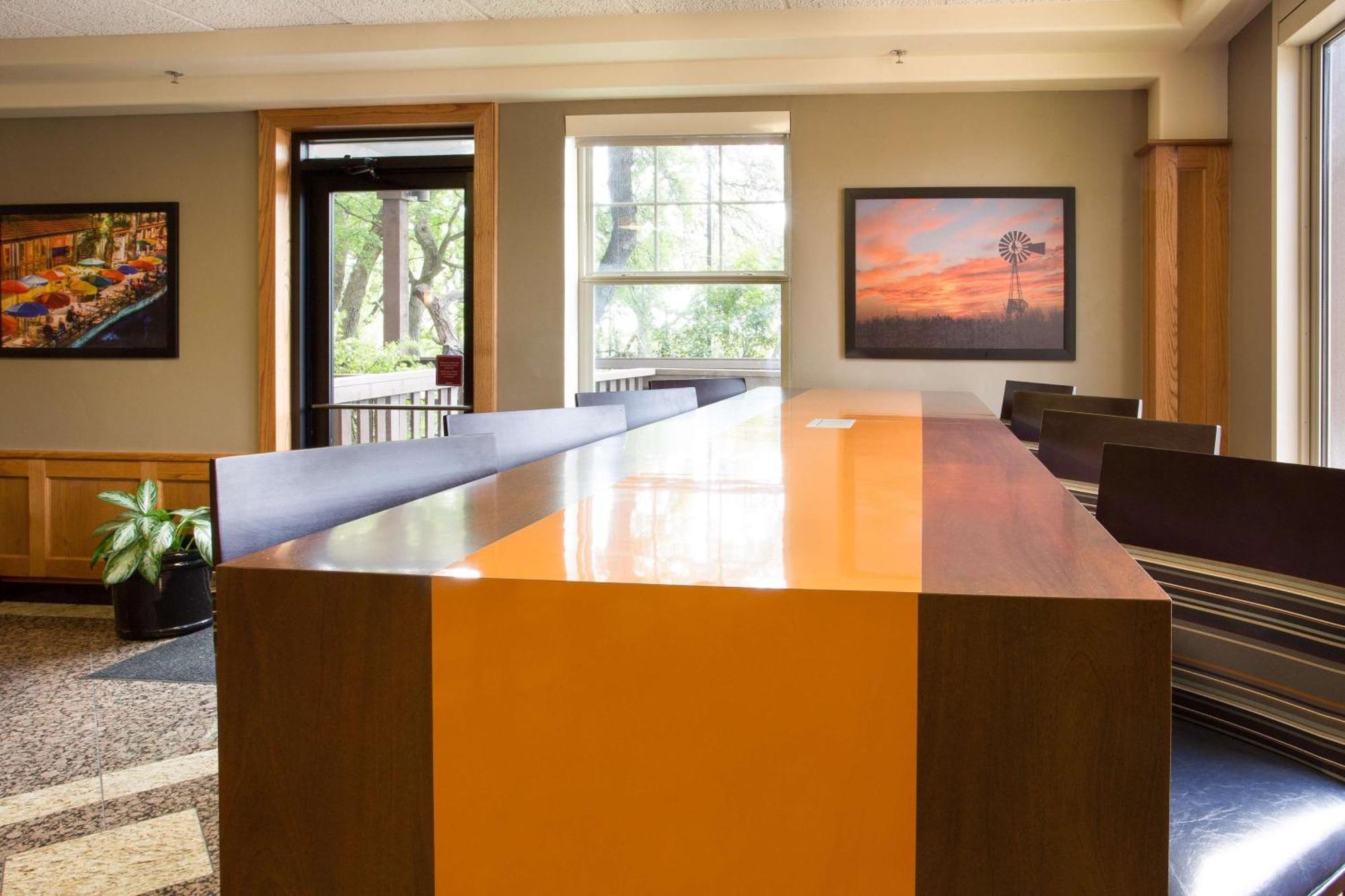 Drury Inn & Suites San Antonio North Stone Oak Bagian luar foto