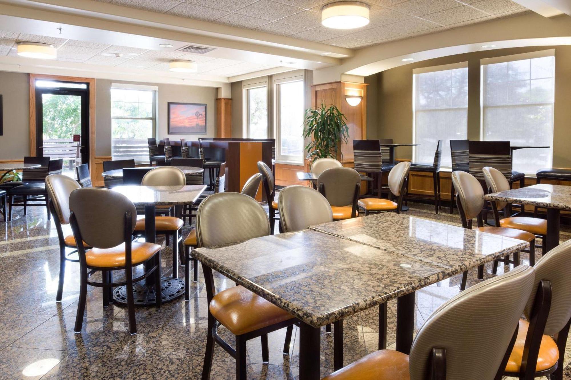 Drury Inn & Suites San Antonio North Stone Oak Bagian luar foto