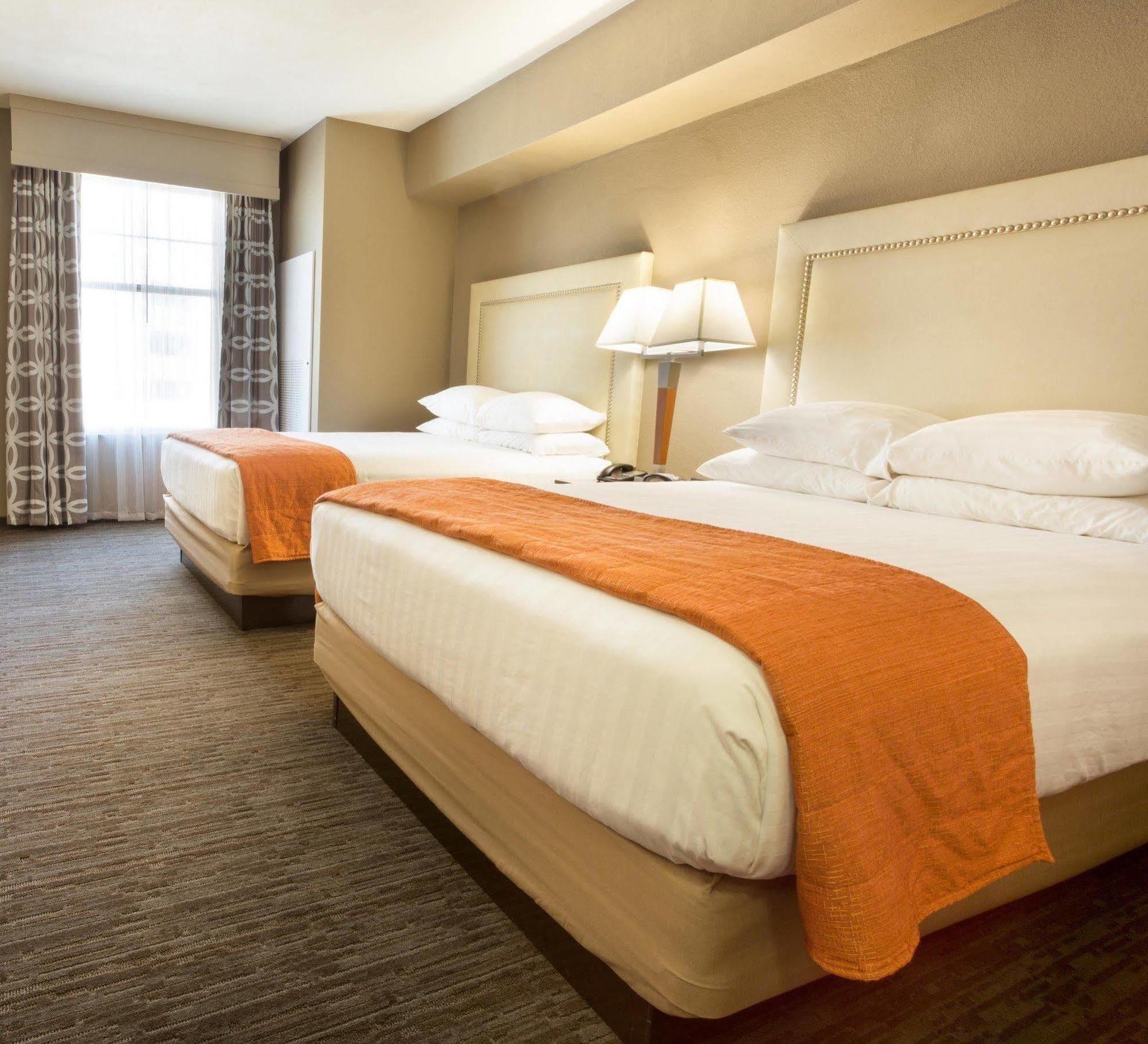 Drury Inn & Suites San Antonio North Stone Oak Bagian luar foto
